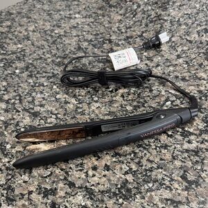 Vanessa Pro Black Hair Straightener Flat Iron NWOT
